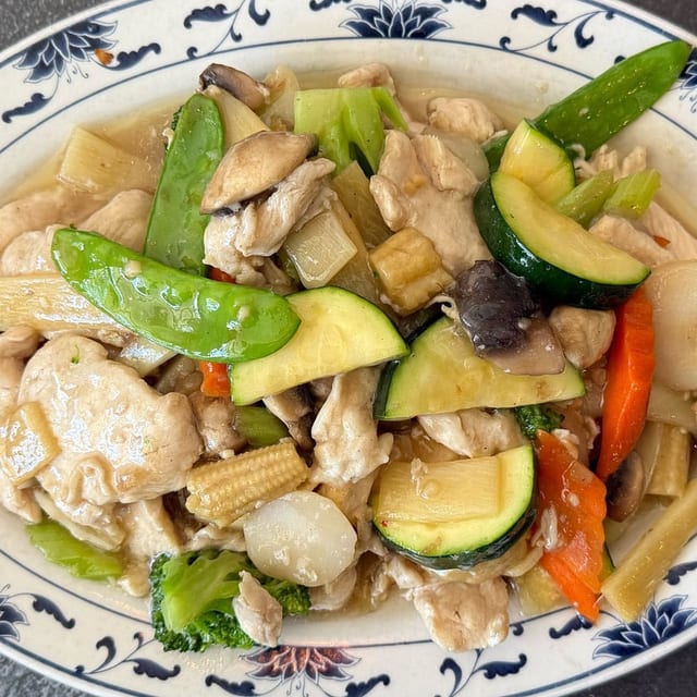 Chicken & Shrimp with Vegetables.