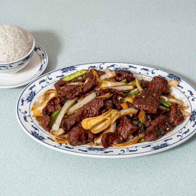 Sizzling Beef w/ Mongolian Sauce.